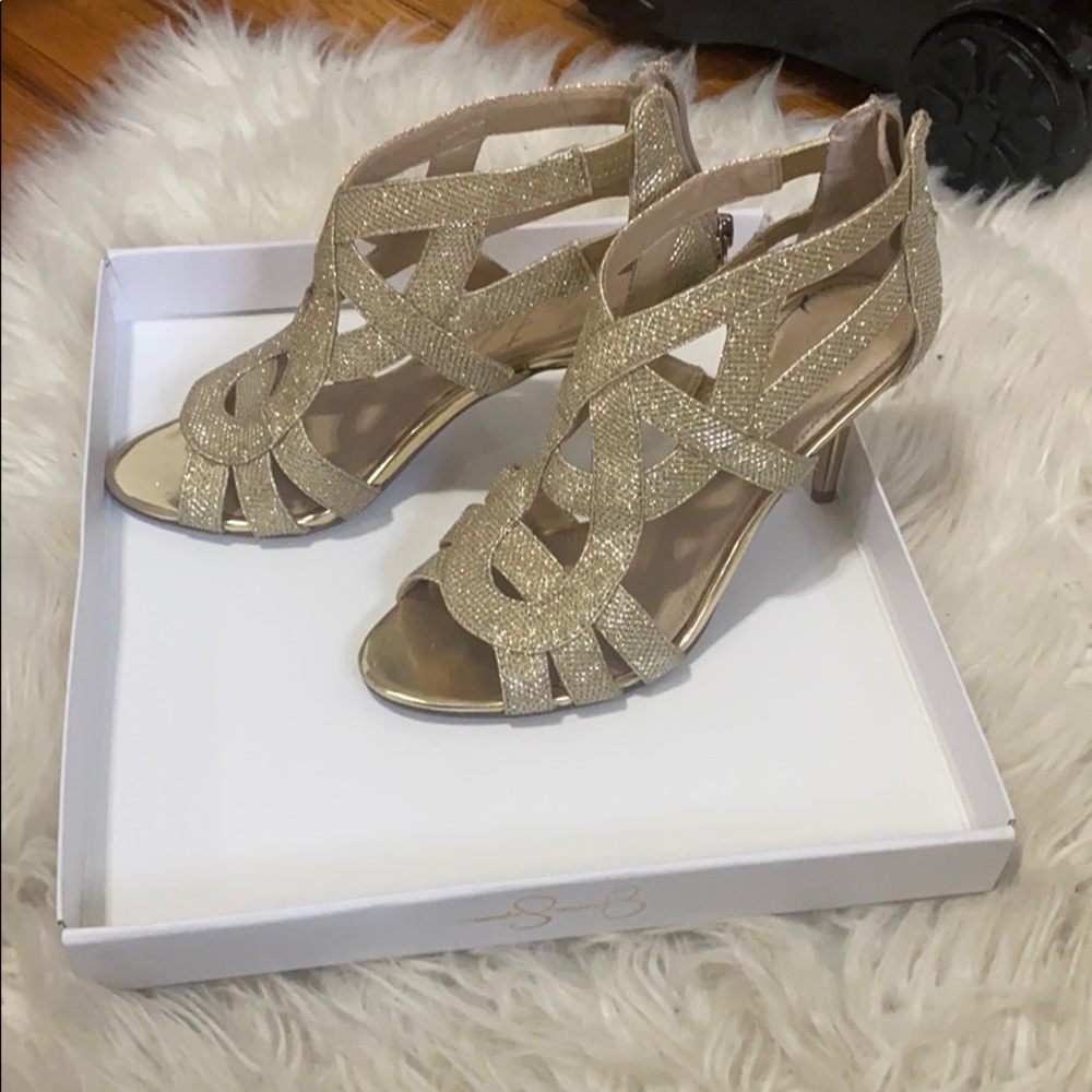 Beautiful Gold short heeled shoes $50 only once !!